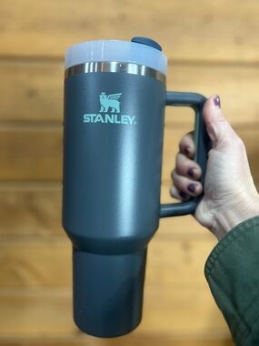 Stanley 40oz Quencher